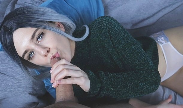 Русская лапуля сосет член как богиня и жестко трахается в мокрую киску для домашнего порно