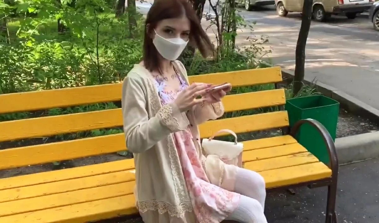 Красивую москвичку с улицы развел на откровенный анал и глубокий минет у себя в квартире